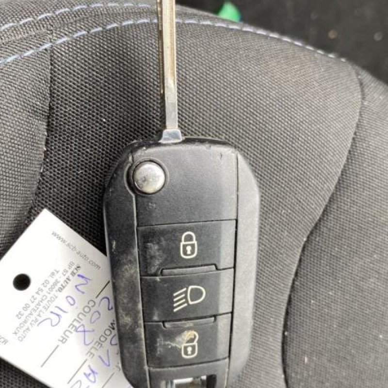 Ceinture arriere gauche PEUGEOT 208 1 Photo n°13
