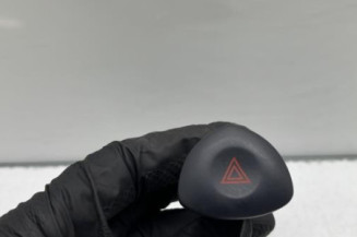 Bouton de warning RENAULT CLIO 2 Photo n°1