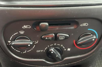 Bouton de warning PEUGEOT 206
