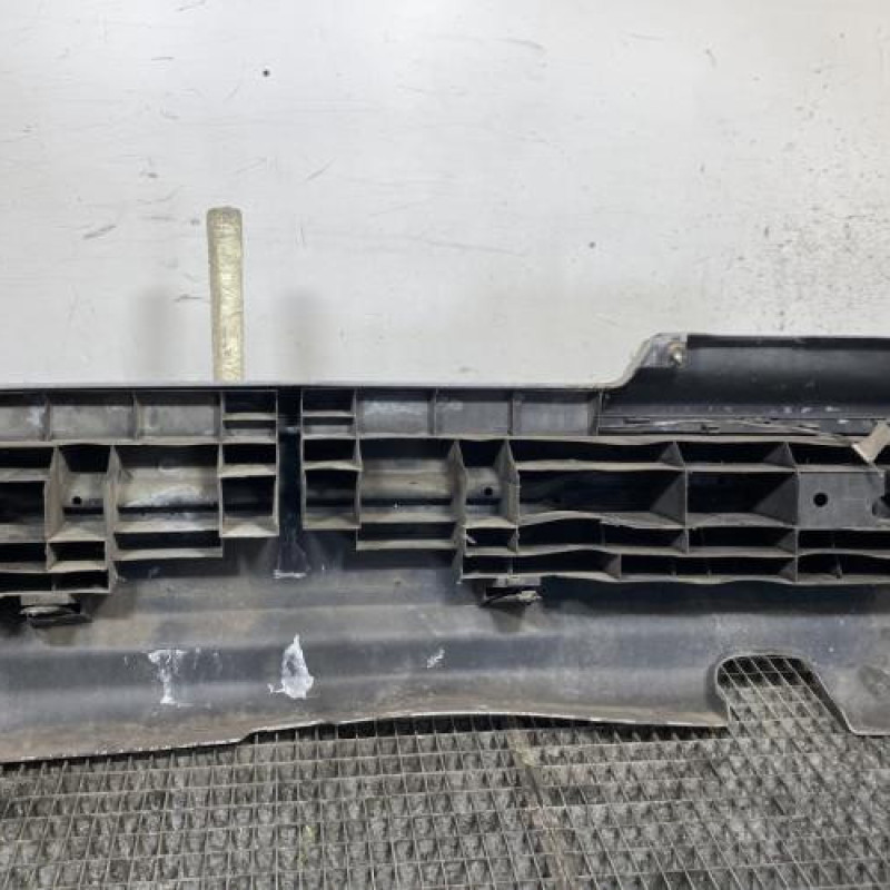 Pare choc arriere PEUGEOT 406 Photo n°5