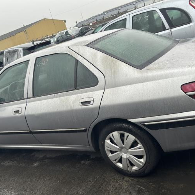 Pare choc arriere PEUGEOT 406 Photo n°12