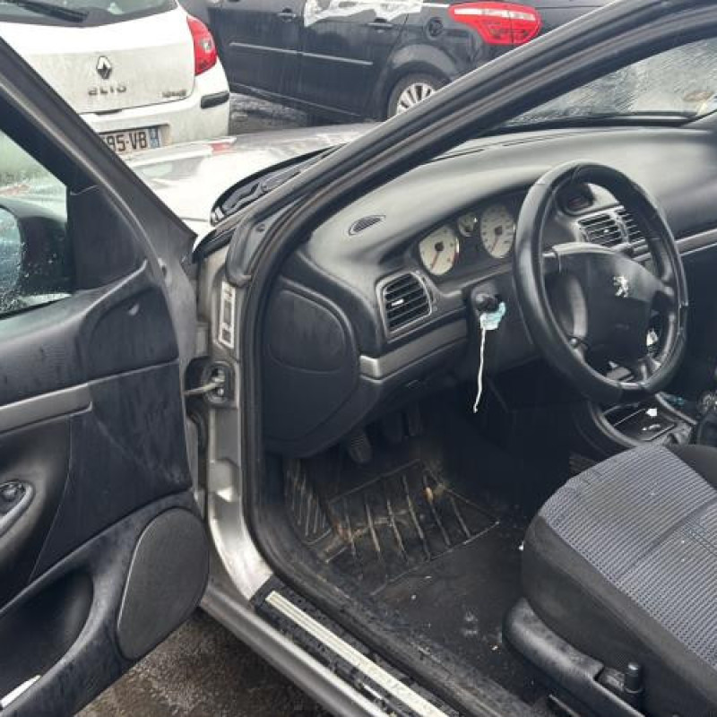 Pare choc arriere PEUGEOT 406 Photo n°15