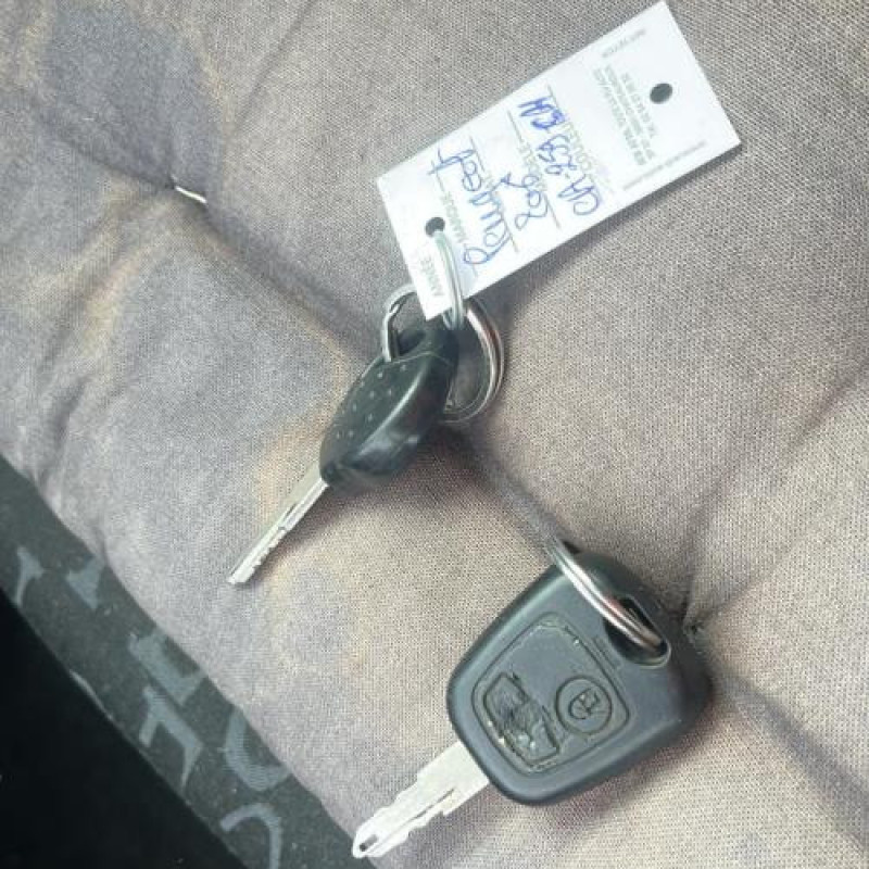 Boitier air bag PEUGEOT 206 Photo n°8