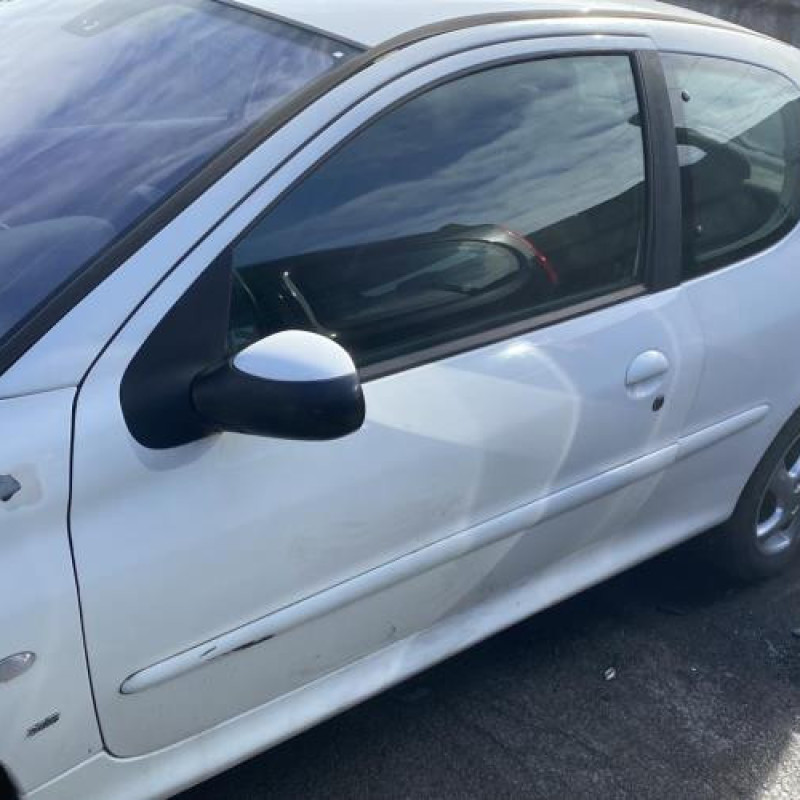Boitier air bag PEUGEOT 206 Photo n°12