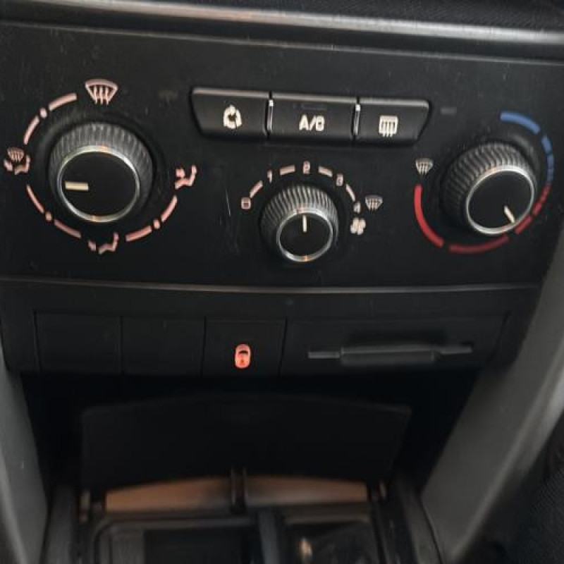 Ceinture arriere gauche PEUGEOT 207 Photo n°16