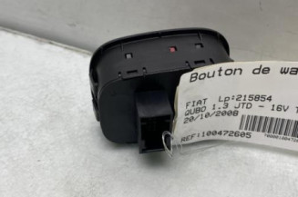 Bouton de warning FIAT QUBO