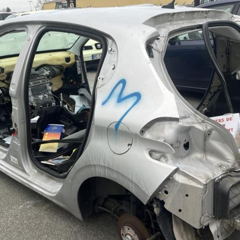 Amortisseur avant droit PEUGEOT 208 1 Photo n°4