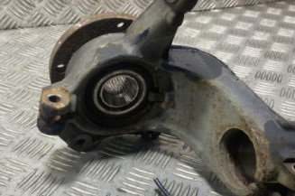 Pivot de moyeu avant gauche PEUGEOT 208 1