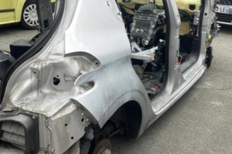 Pivot de moyeu avant gauche PEUGEOT 208 1