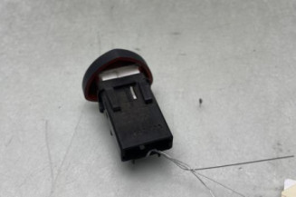 Bouton de warning RENAULT CLIO 2