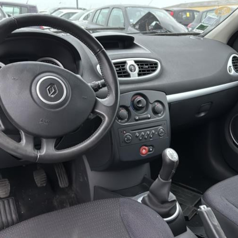 Amortisseur avant gauche RENAULT CLIO 3 Photo n°15