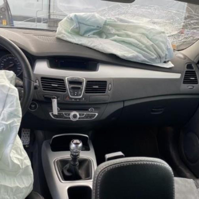 Plage arriere RENAULT LAGUNA 3 Photo n°10