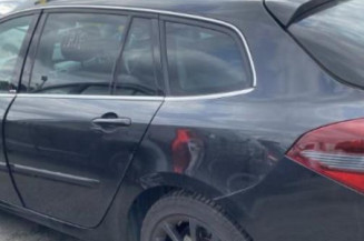 Plage arriere RENAULT LAGUNA 3