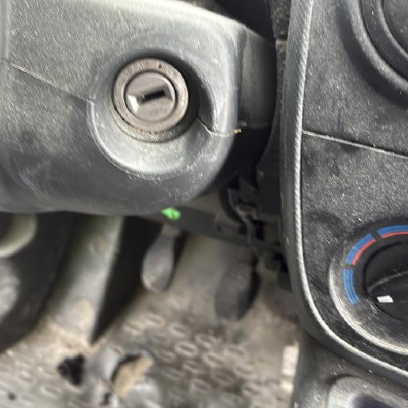 Moteur essuie glace avant FIAT FIORINO 3 Photo n°15