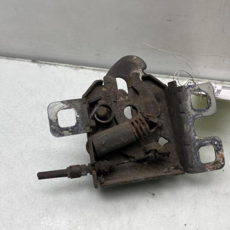 Fermeture de capot FIAT QUBO Photo n°2