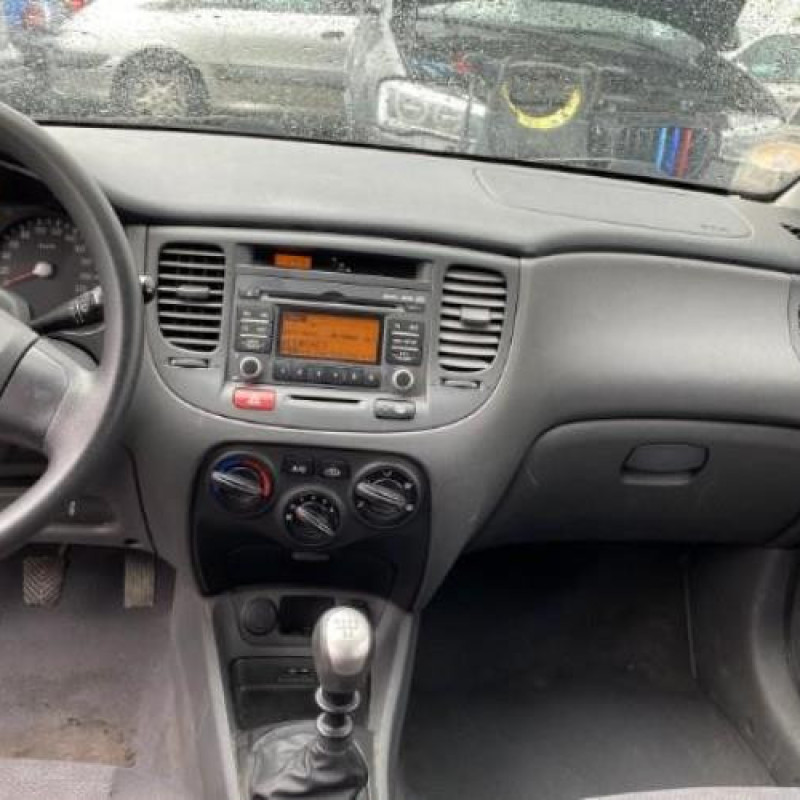 Feu arriere principal gauche (feux) KIA RIO 2 Photo n°5