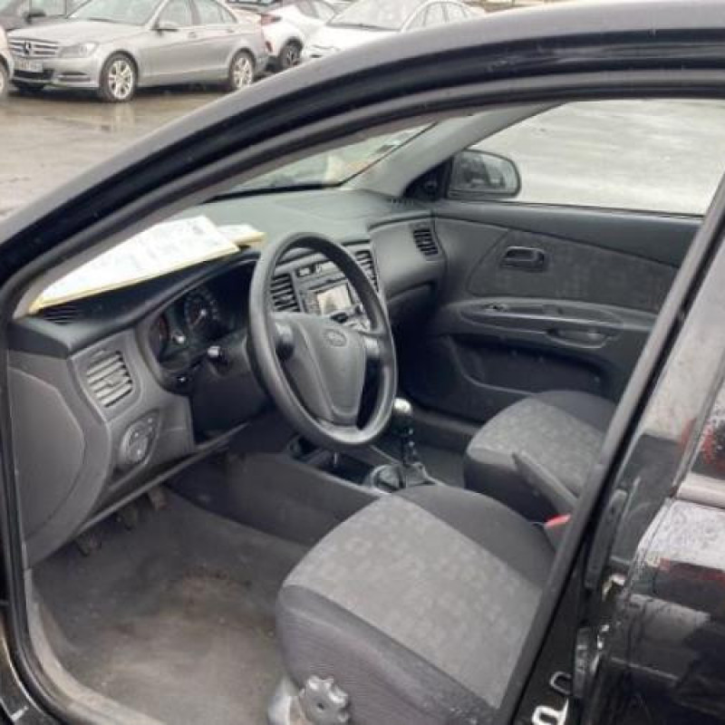 Feu arriere principal gauche (feux) KIA RIO 2 Photo n°17