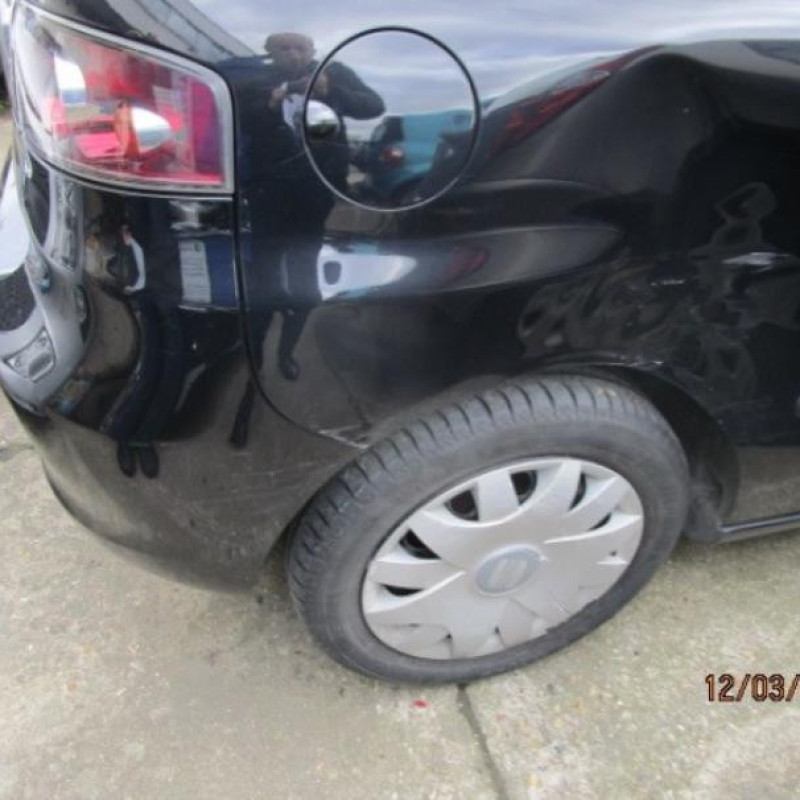 Face avant SEAT IBIZA 3 Photo n°4