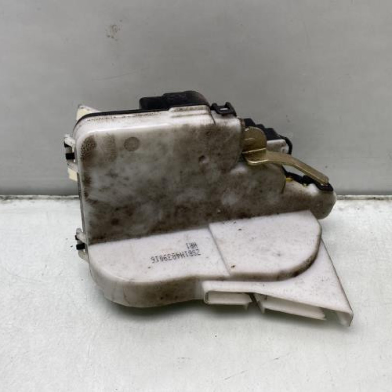 Serrure arriere droit VOLKSWAGEN GOLF 3 Photo n°2