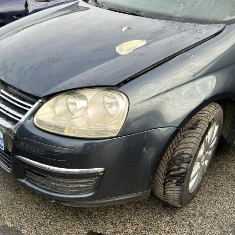 Feu arriere secondaire gauche (feux) VOLKSWAGEN JETTA 3 Photo n°6