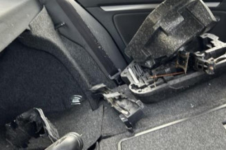 Feu arriere secondaire gauche (feux) VOLKSWAGEN JETTA 3