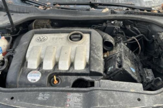 Feu arriere secondaire gauche (feux) VOLKSWAGEN JETTA 3