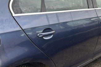 Feu arriere secondaire gauche (feux) VOLKSWAGEN JETTA 3