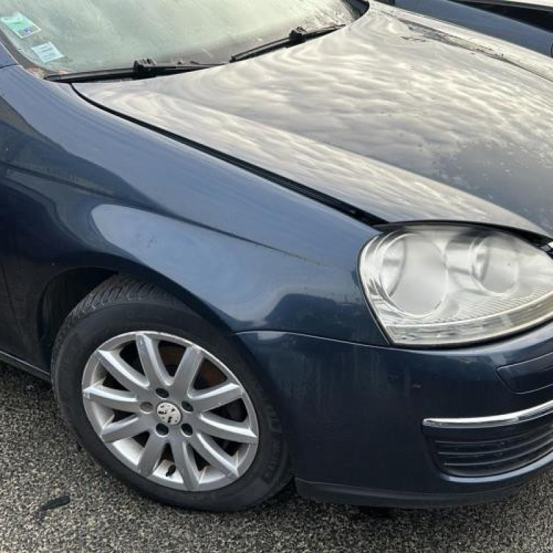 Feu arriere secondaire gauche (feux) VOLKSWAGEN JETTA 3 Photo n°19