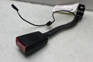 Attache ceinture avant droit VOLKSWAGEN JETTA 3