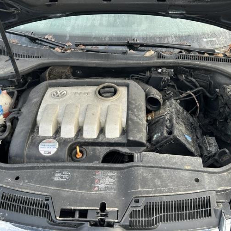 Bouton de coffre VOLKSWAGEN JETTA 3 Photo n°8