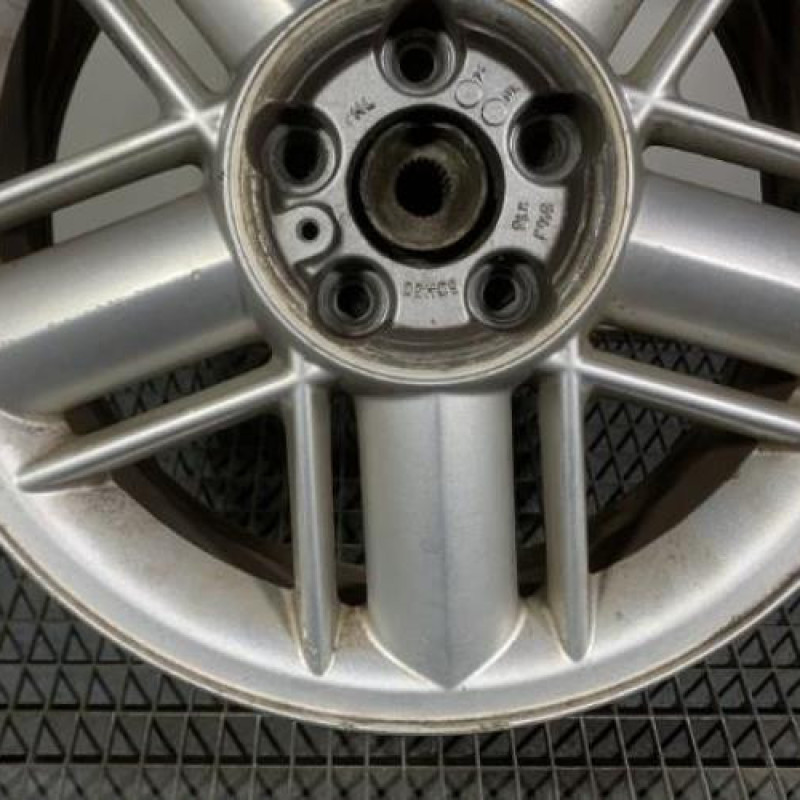 Jante RENAULT LAGUNA 2 Photo n°3