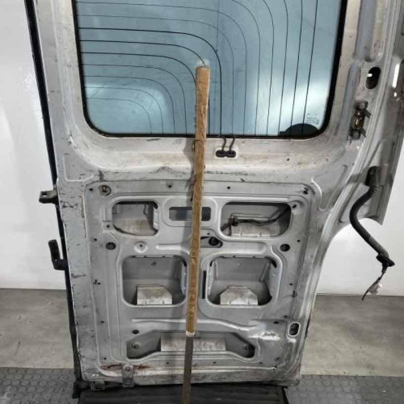 Porte de coffre gauche RENAULT MASTER 2 Photo n°9