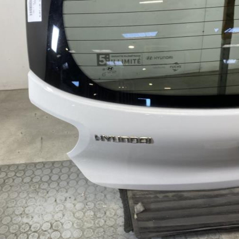 Malle/Hayon arriere HYUNDAI I 10 2 Photo n°6
