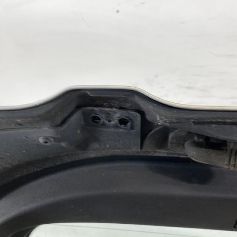Malle/Hayon arriere MAZDA 5 1 Photo n°6