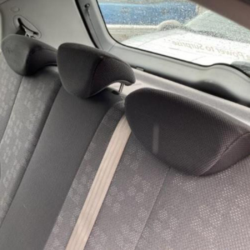 Pare choc arriere KIA RIO 2 Photo n°17