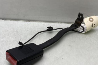Attache ceinture avant gauche VOLKSWAGEN JETTA 3