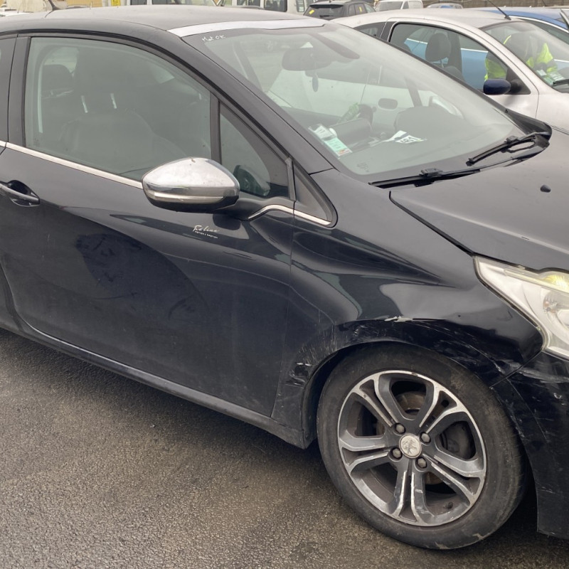 PEUGEOT 208 1 PHASE 1 1.6 HDI - 8V TURBO Photo n°9