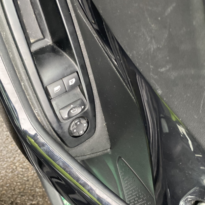 PEUGEOT 208 1 PHASE 1 1.6 HDI - 8V TURBO Photo n°12
