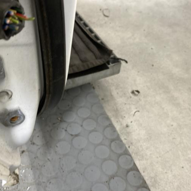 Porte avant droit TOYOTA YARIS 1 Photo n°7