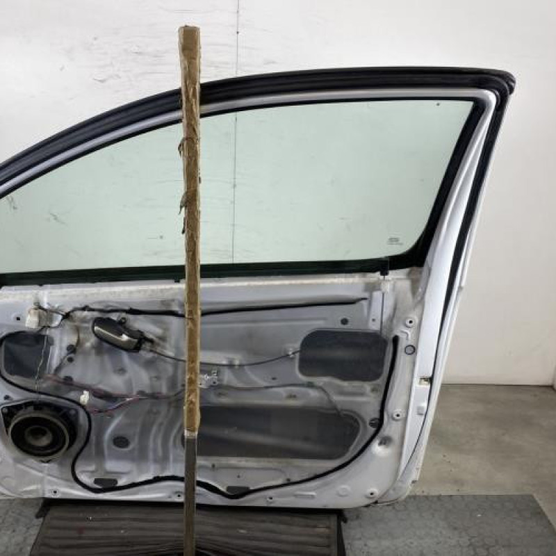 Porte avant droit TOYOTA YARIS 1 Photo n°9