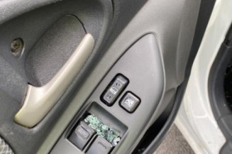 Porte avant droit TOYOTA YARIS 1