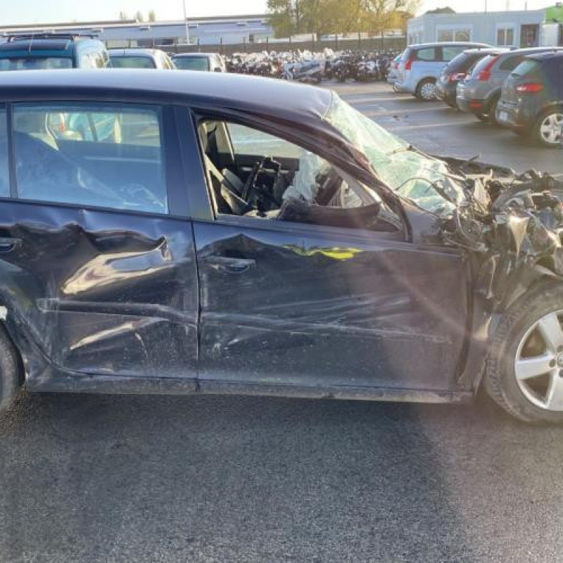 Roue de secours VOLKSWAGEN GOLF 5 Photo n°17
