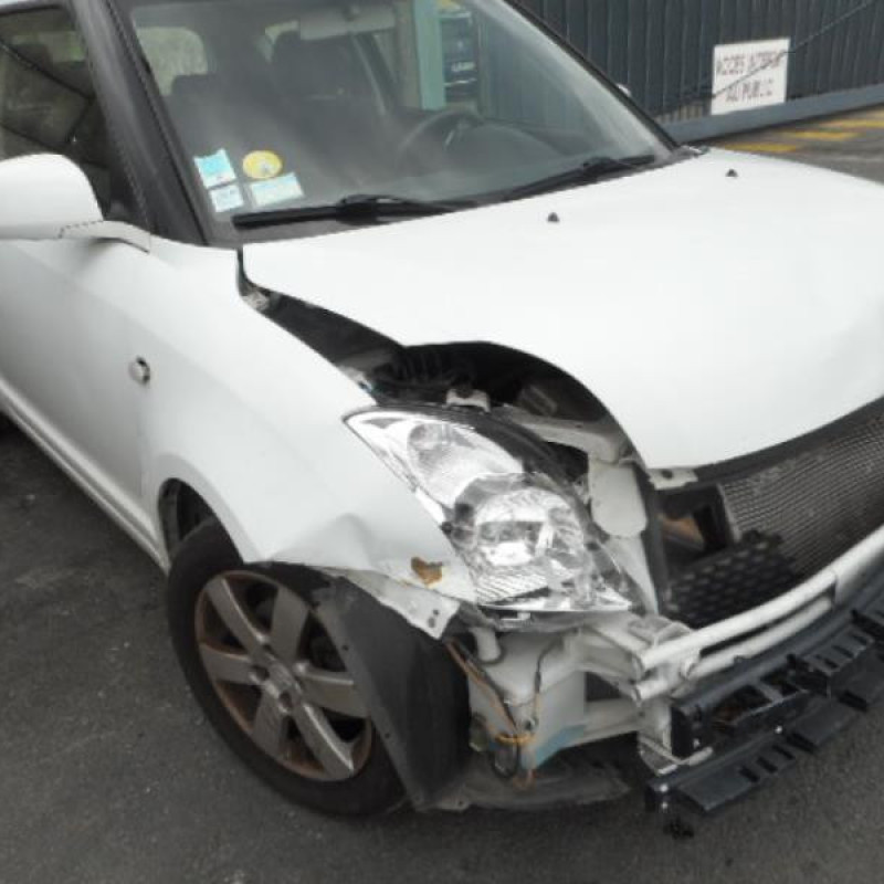 Moteur SUZUKI SWIFT 3 Photo n°3