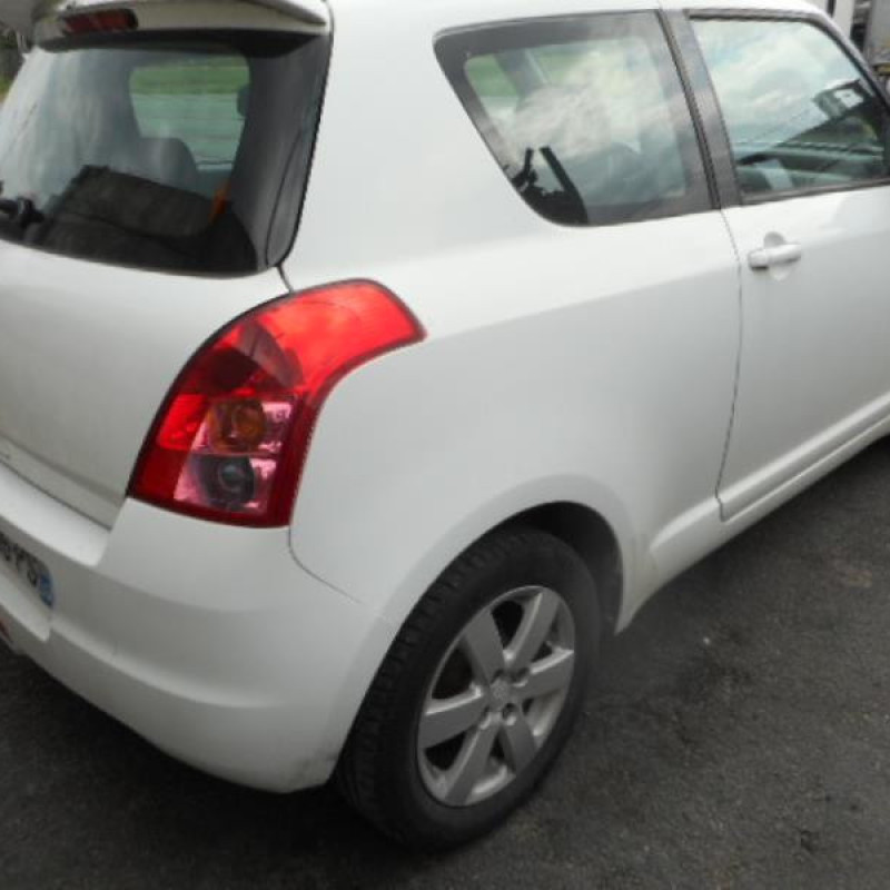 Moteur SUZUKI SWIFT 3 Photo n°4