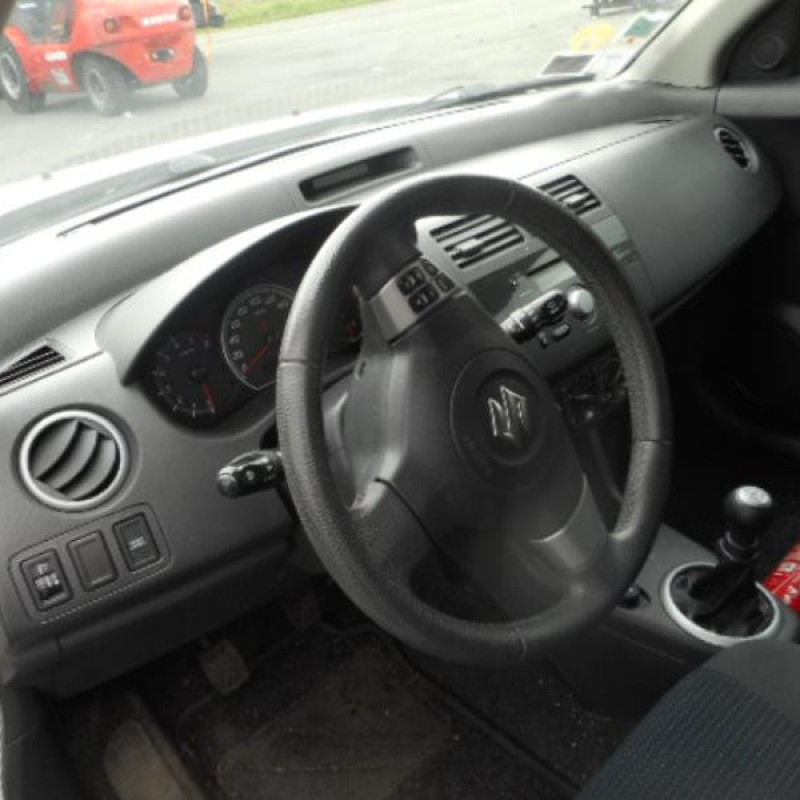 Moteur SUZUKI SWIFT 3 Photo n°6