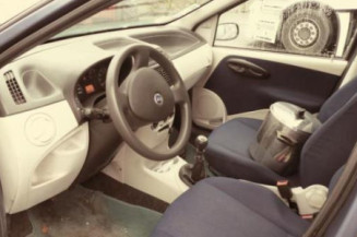 Moteur FIAT PUNTO 2 Photo n°1