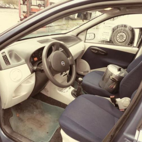 Moteur FIAT PUNTO 2 Photo n°1