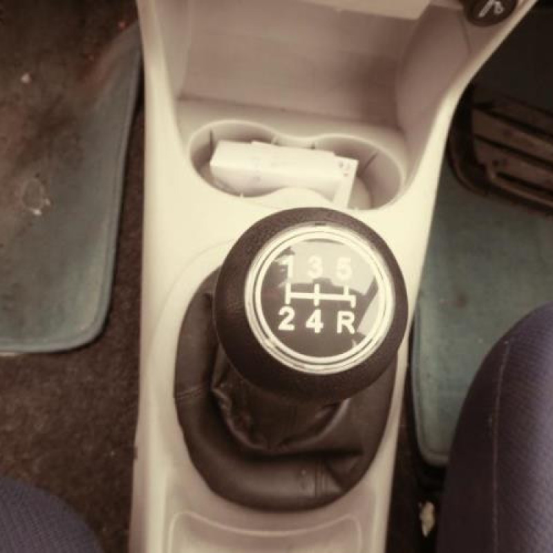Moteur FIAT PUNTO 2 Photo n°8