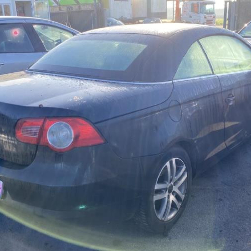 Feu arriere secondaire gauche (feux) VOLKSWAGEN EOS Photo n°5
