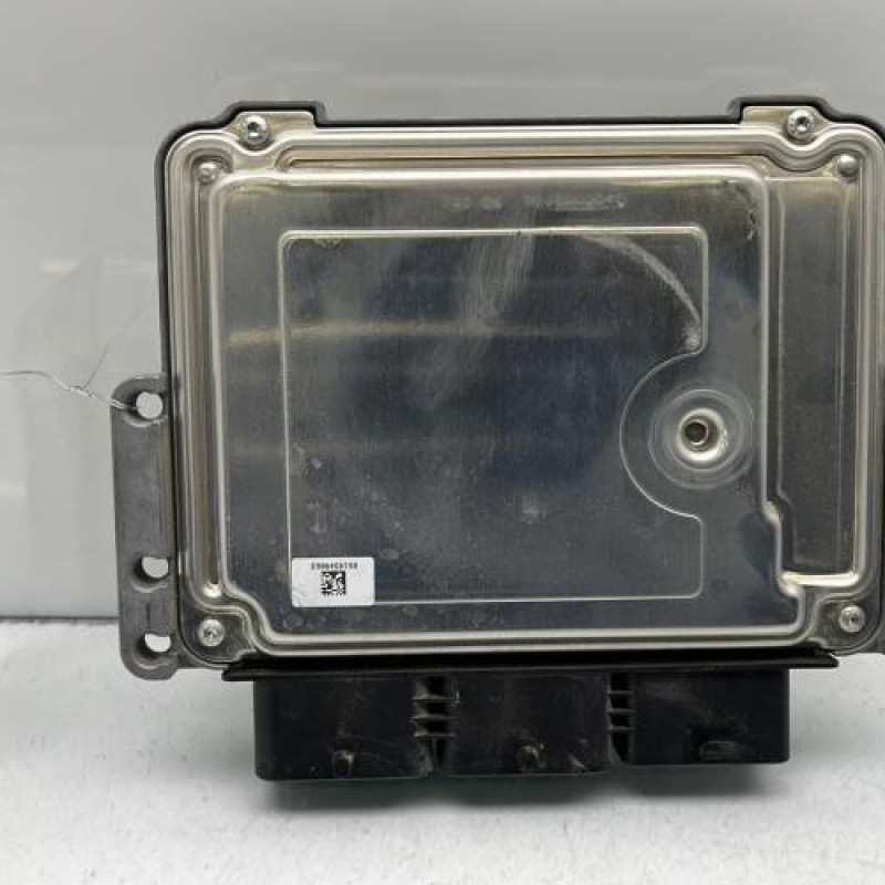 Calculateur moteur PEUGEOT 2008 1 Photo n°4